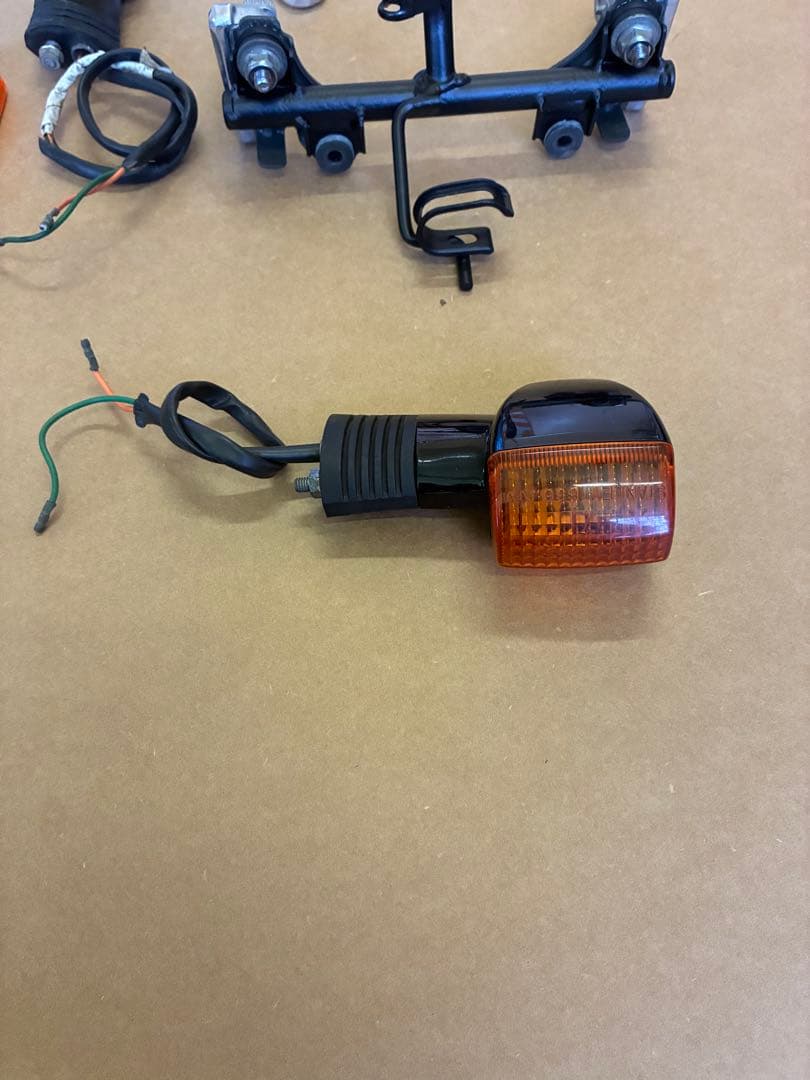 送料込み　CBR400F 1型　ライトステー　ウィンカー　純正　当時物