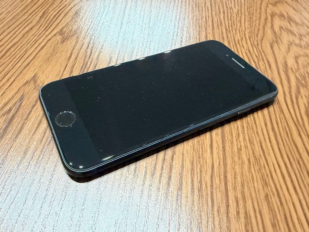 【値下げ中】Apple iPhone SE (第3世代) 256GB ブラック