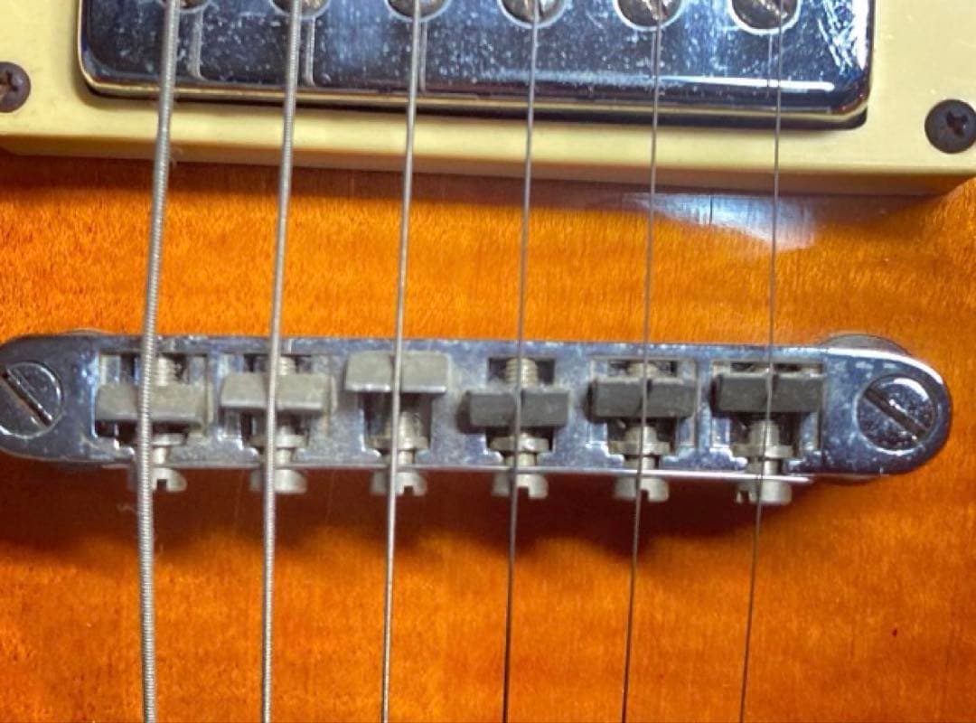 Epiphone Les Paul エレキギターサンバースト　ベルト付