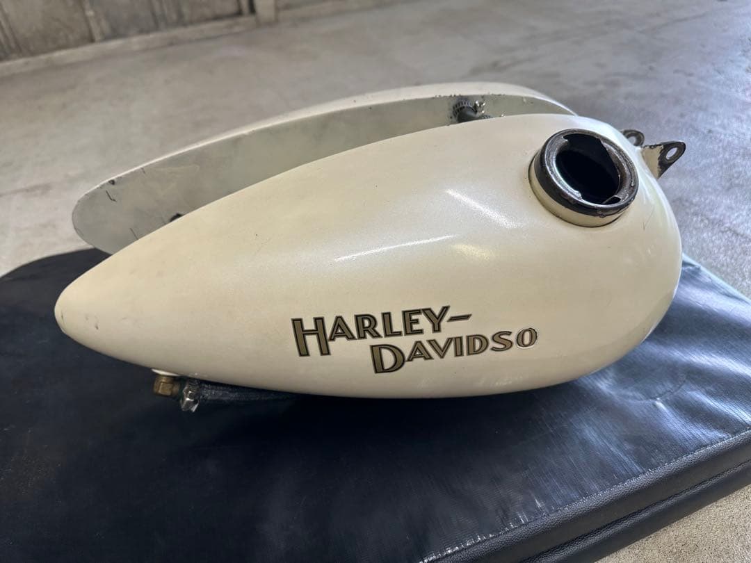 ハーレー　ショベル　燃料タンク