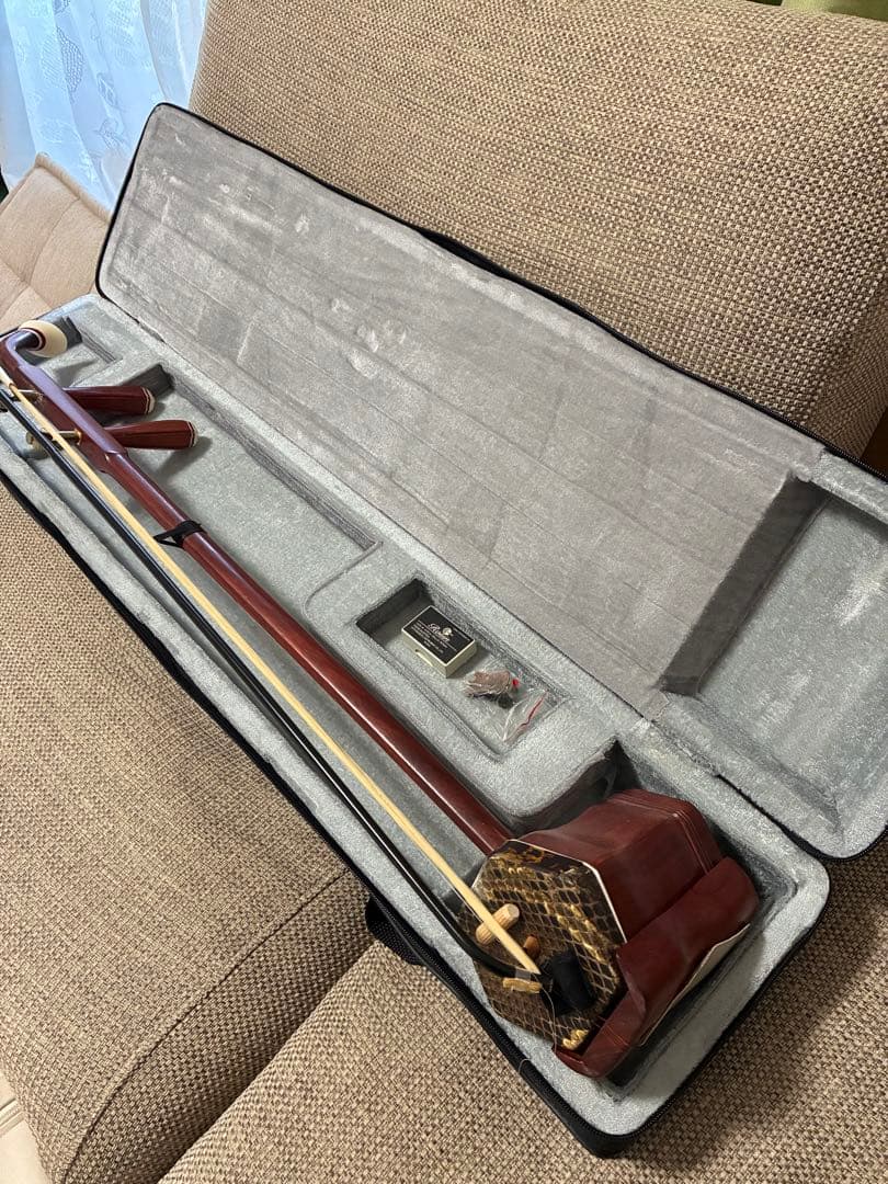 二胡 中国楽器　消音器とケース付き