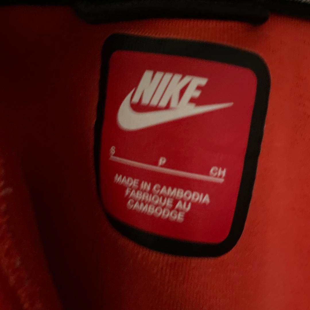 Nike レッドブラック パーカー Sサイズ　限定色　赤黒　テックフリース