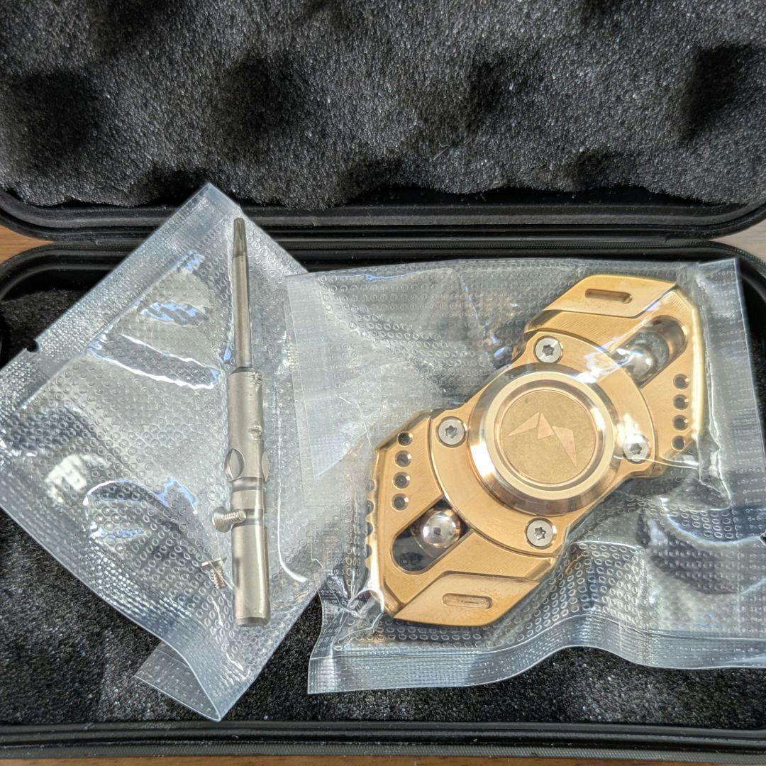 み*れ様 「正規品」Mr.Wang Viper　フィジェットトイ　ハンドスピナー