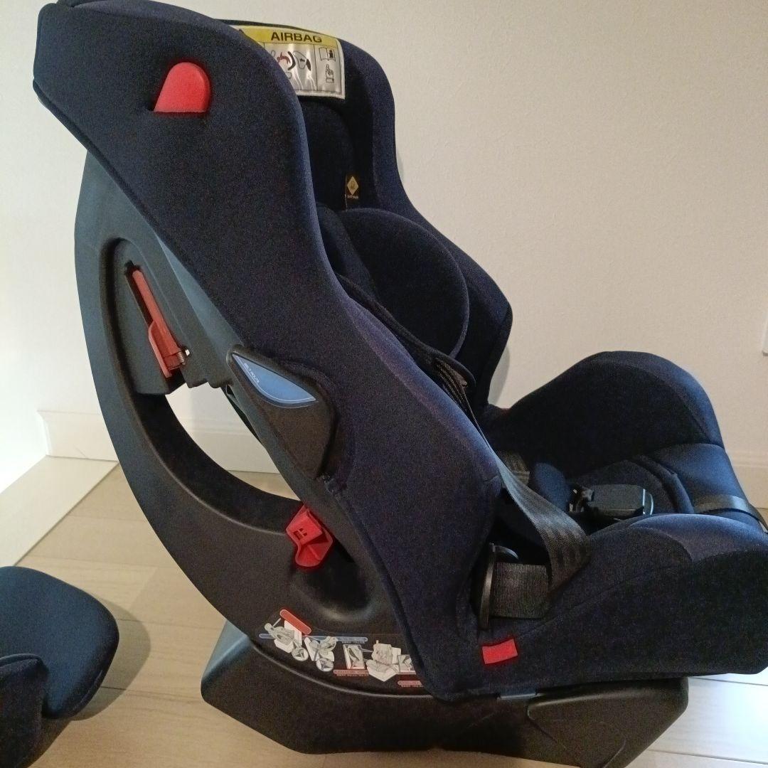 Combi チャイルドシート ネイビー　コンビ　ベビーシート　美品　新生児対応