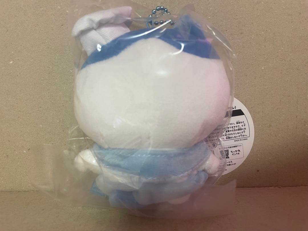 ちいかわ　カフェのコックさんマスコット　ハチワレ