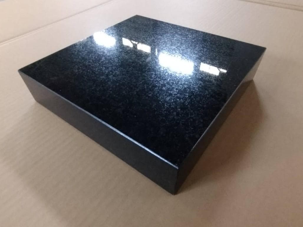 高級 天然黒御影石 特厚オーディオボード●250×250×54●5面磨き●大特価