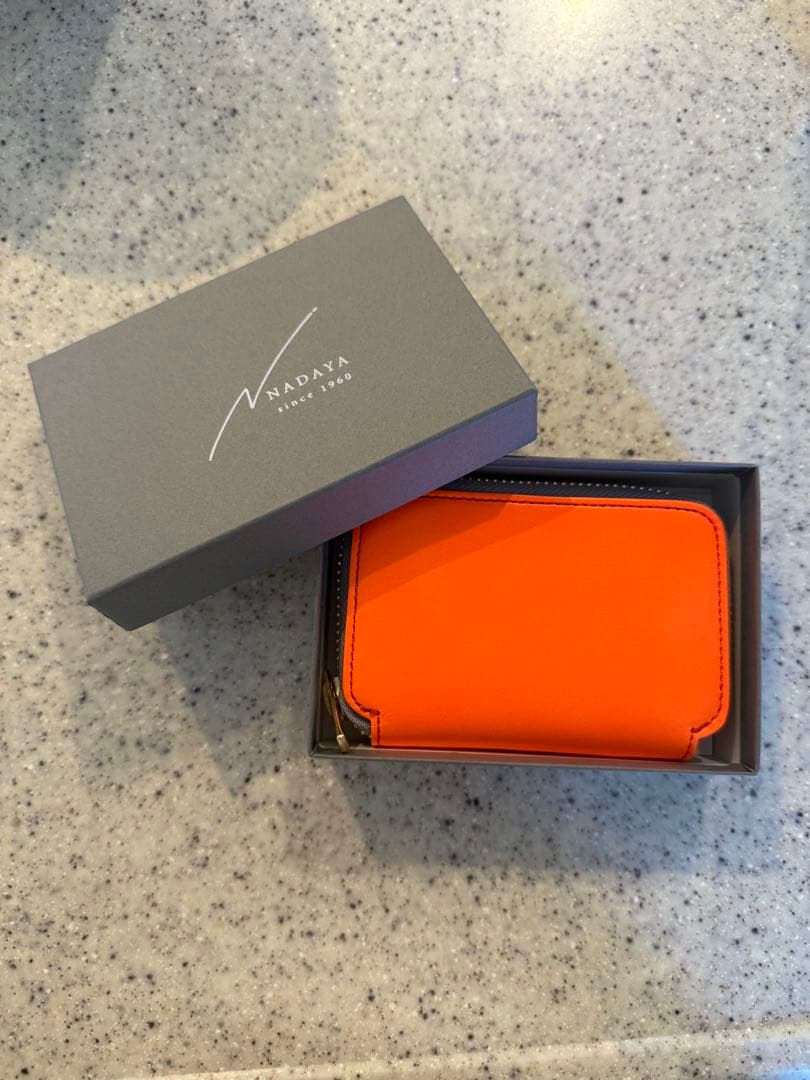 MU (NADAYA) 本革ミニ財布