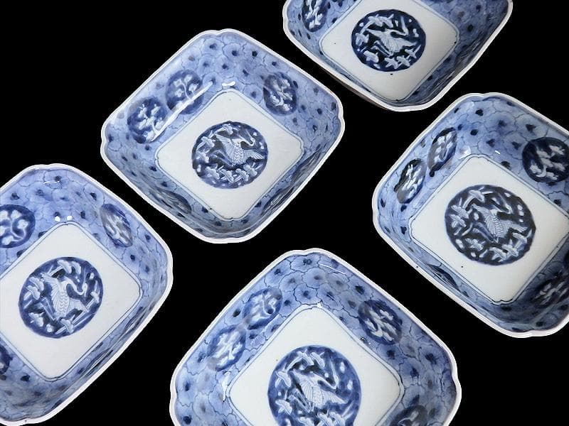 古伊万里　染付　撫子繋ぎ　丸紋に松と鶴の図 四方皿　５客　A055AS-CXs