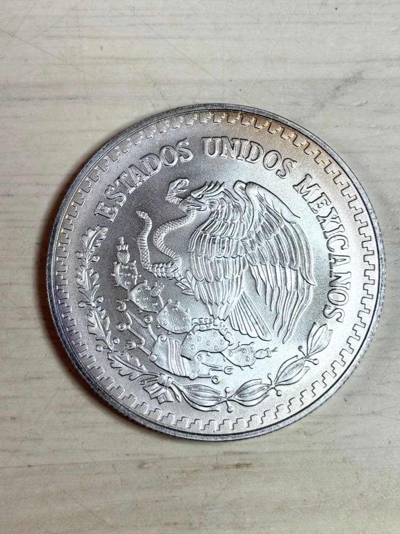 メキシコ リベルタード銀貨 1オンス 1999年