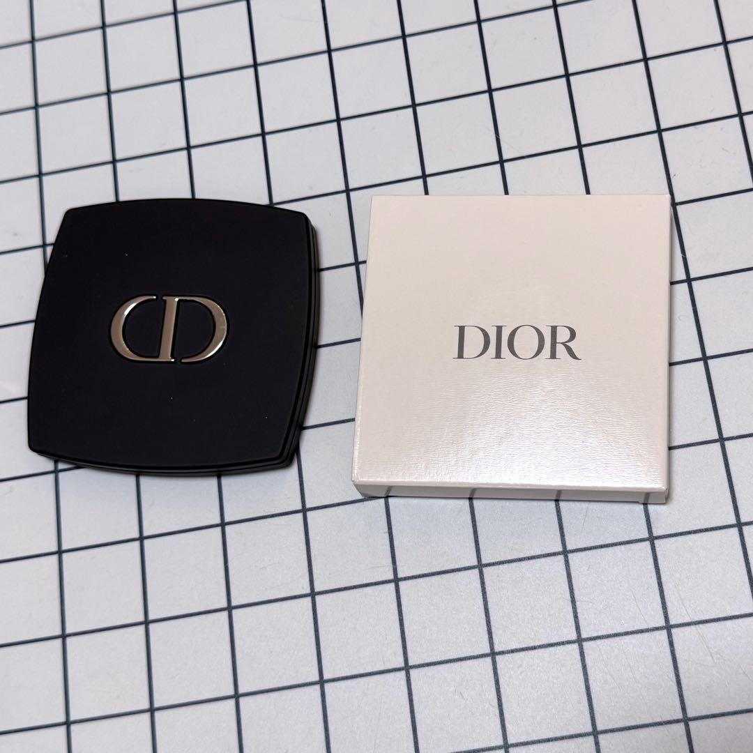 Dior ノベルティ　コンパクトミラー 鏡　化粧　ブラック　黒　オシャレ　上品