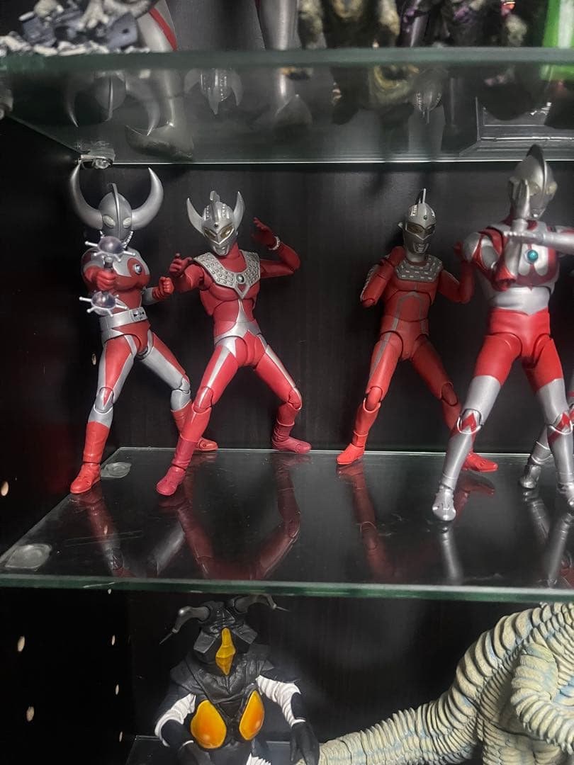 フィギュアーツ　ウルトラマン　真骨彫　父　タロウ　セブン　ジャック　ゾフィ