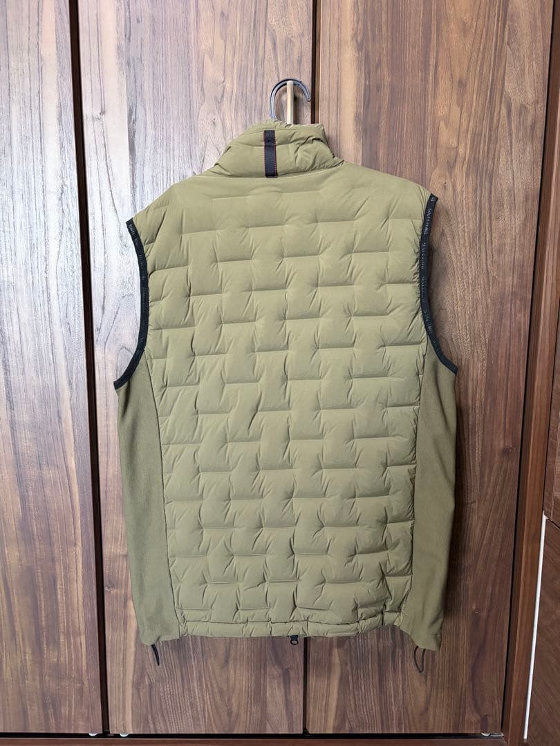 ゆってぃー　BRIEFINGGOLF ダウンベスト