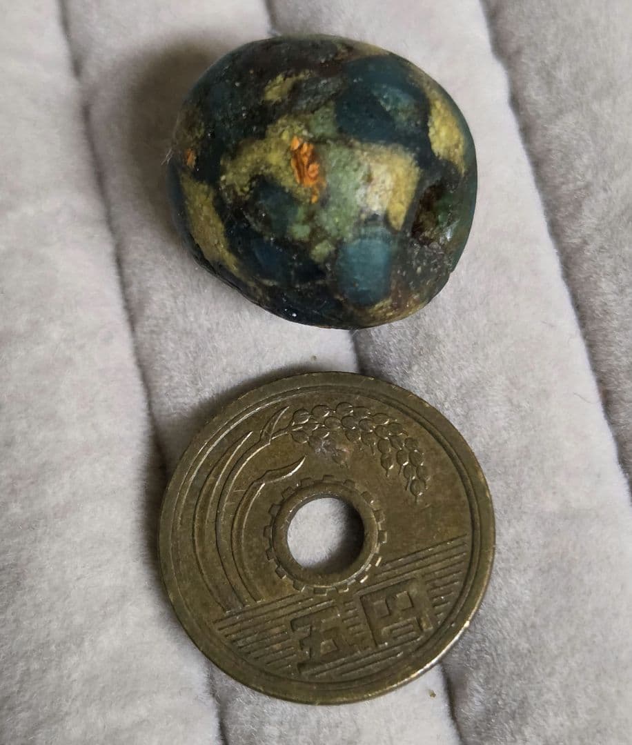 009　ビーズ　古代ジャワ玉　ジャワ島東部で出土　！