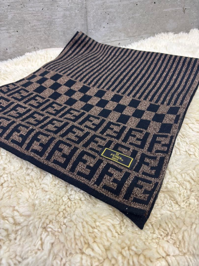 美品 イタリア製 FENDI ズッカ ウールニットマフラー ストール ジャケット