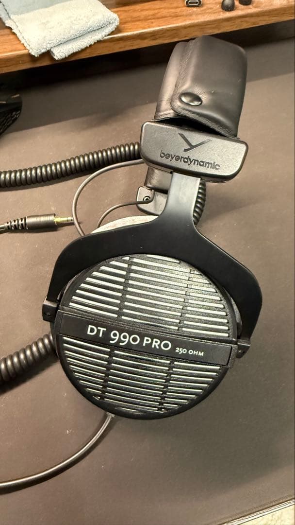 Beyerdynamic DT 990 PRO 250Ω 有線ヘッドホン