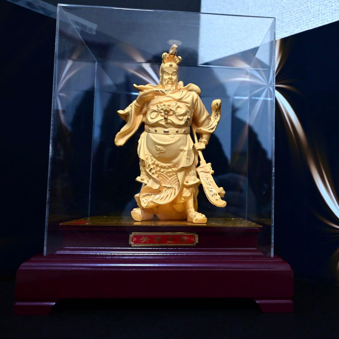 関羽像　中国工芸品　金箔　ケース入り