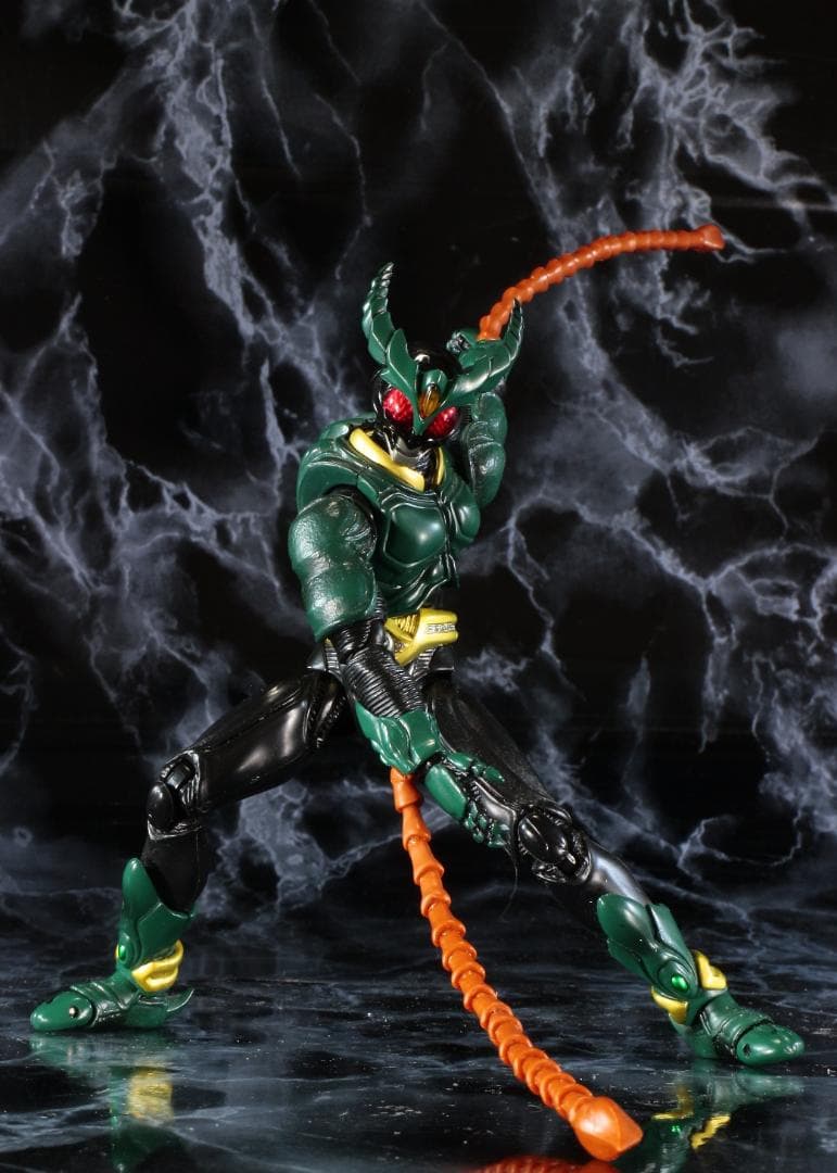 未使用 S.H.フィギュアーツ 仮面ライダーギルス &ギルスレイダー