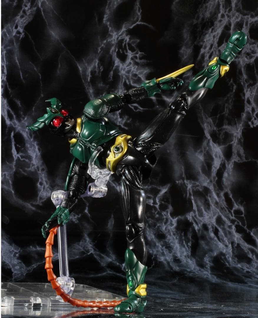 未使用 S.H.フィギュアーツ 仮面ライダーギルス &ギルスレイダー