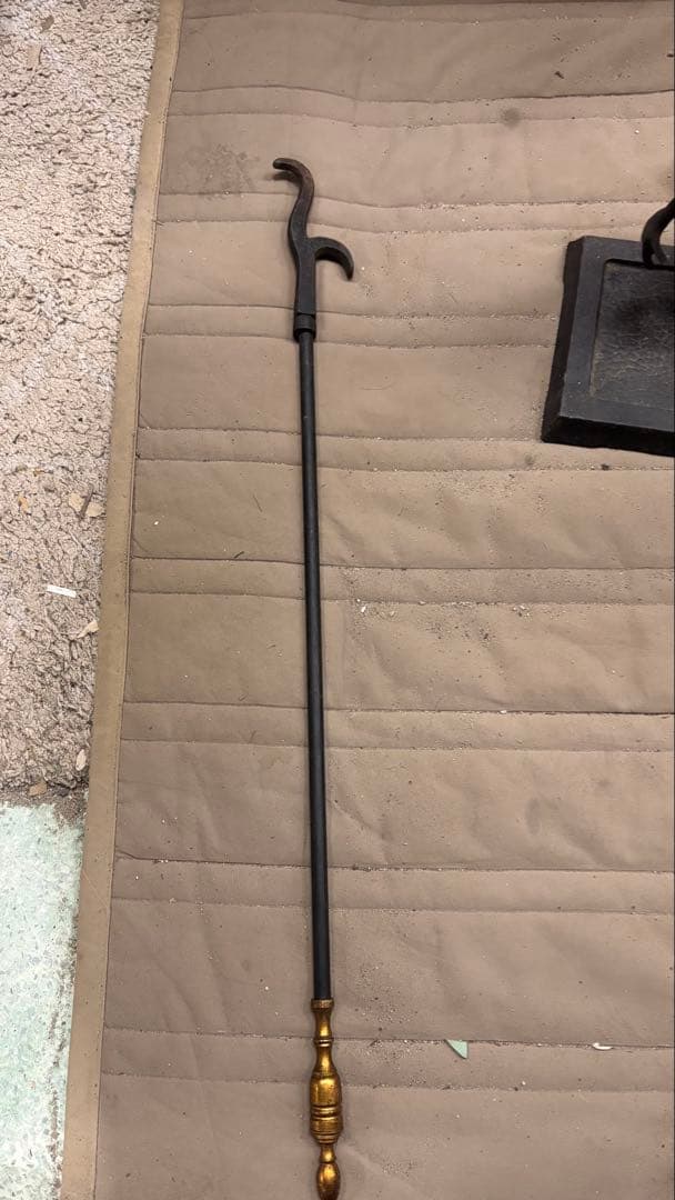 真鍮と鉄製の暖炉用ツールセット ファイヤーツールセット