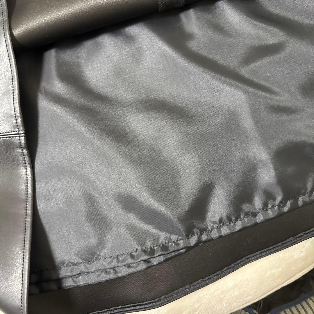 フェイクレザースカート