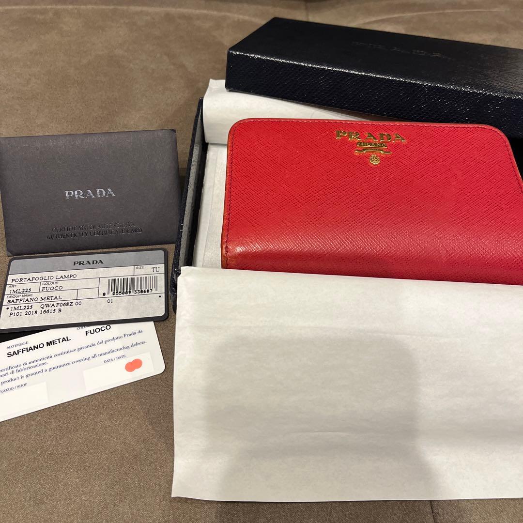 PRADA サフィアーノレザー L字ファスナー 二つ折り財布 レッド