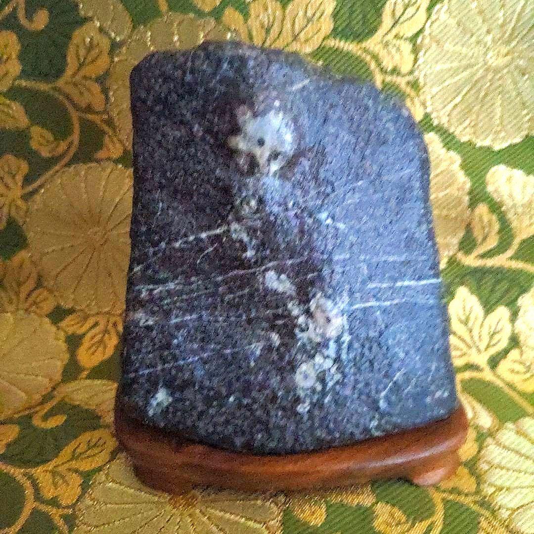 【最終価格】門司　梅花石　台座付　水石　盆石