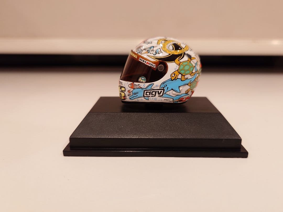 PMA ミニチャンプス 1/8 バレンティーノ・ロッシ ヘルメットコレクション