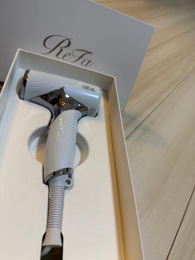 【最新モデルサロン直送】ReFa ドライヤーホワイト