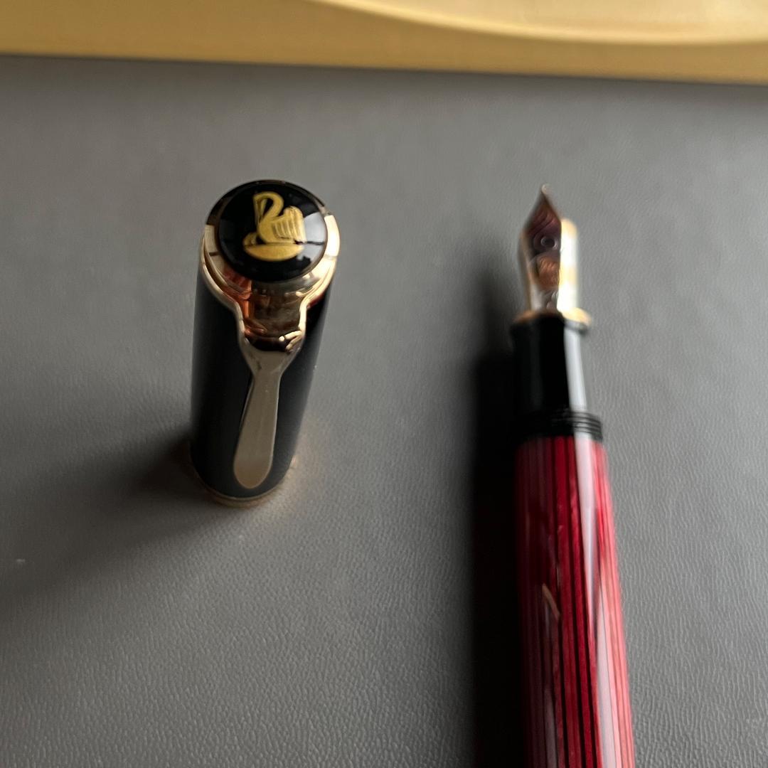 シ*ン様 ペリカン スーべレーン M800 ボルドー F 美品