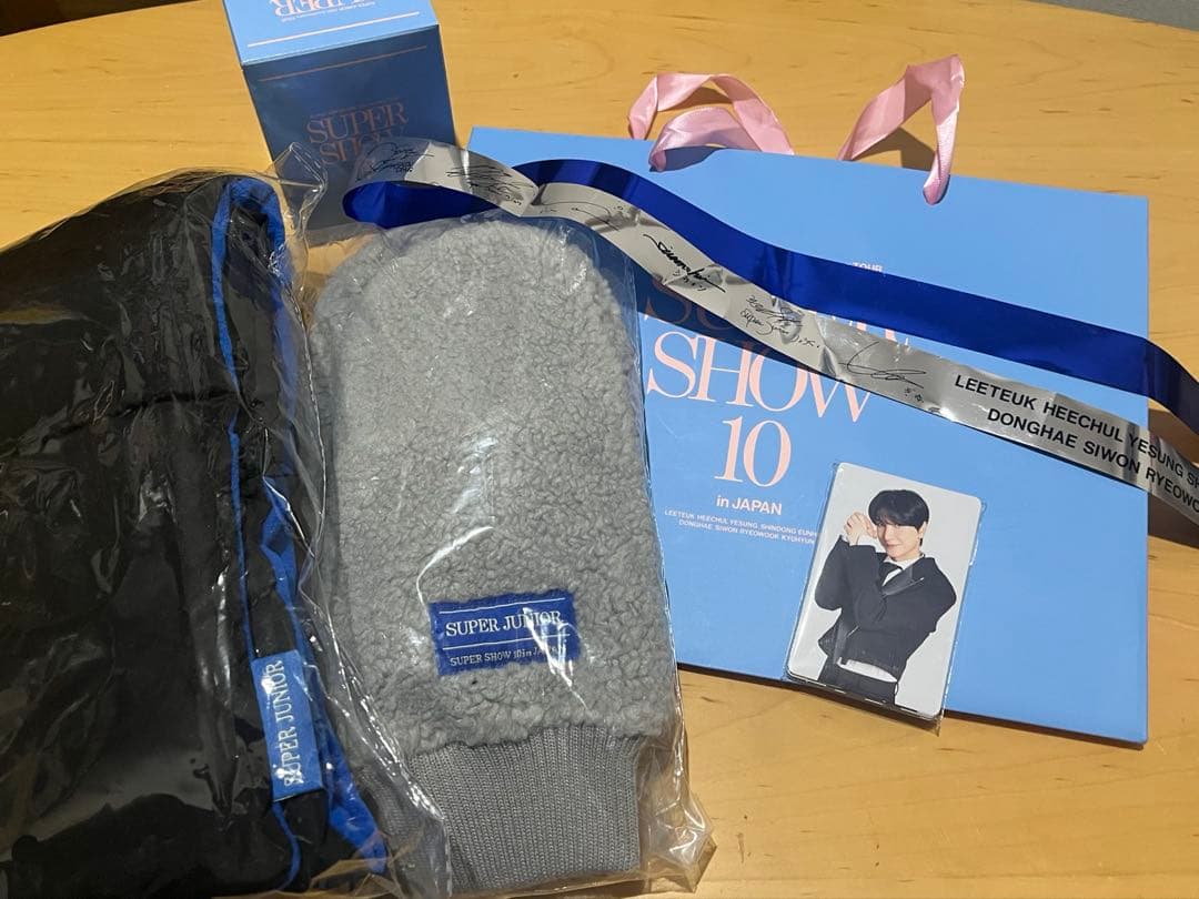 SUPERJUNIOR プレミアムシート特典　銀テ付き