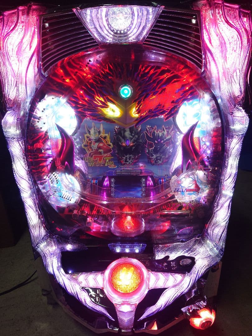 パチンコ　実機　ウルトラマンタロウ