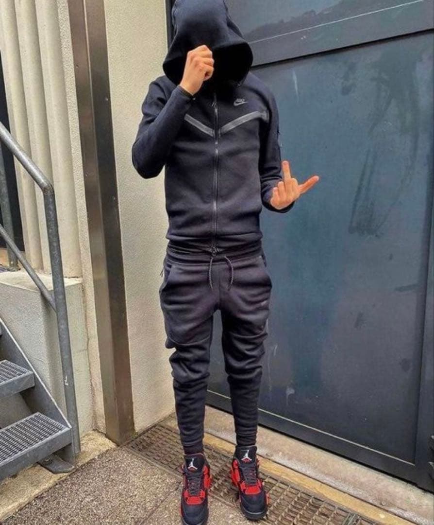 ナイキ　セットアップ　テックフリース　ブラック