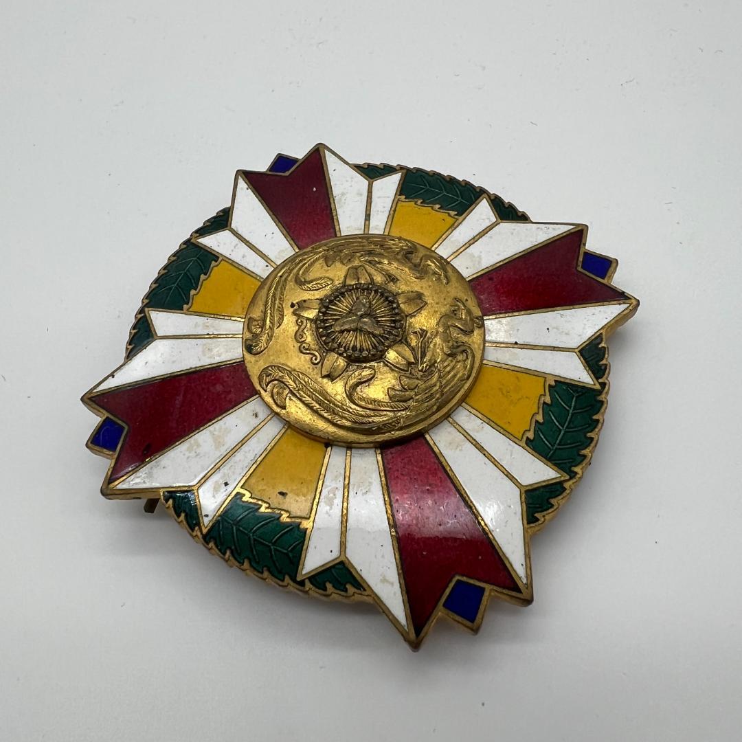 k-16 勲八等白色桐葉章 支那事変従軍記章 日本赤十字社 明治神宮崇敬会