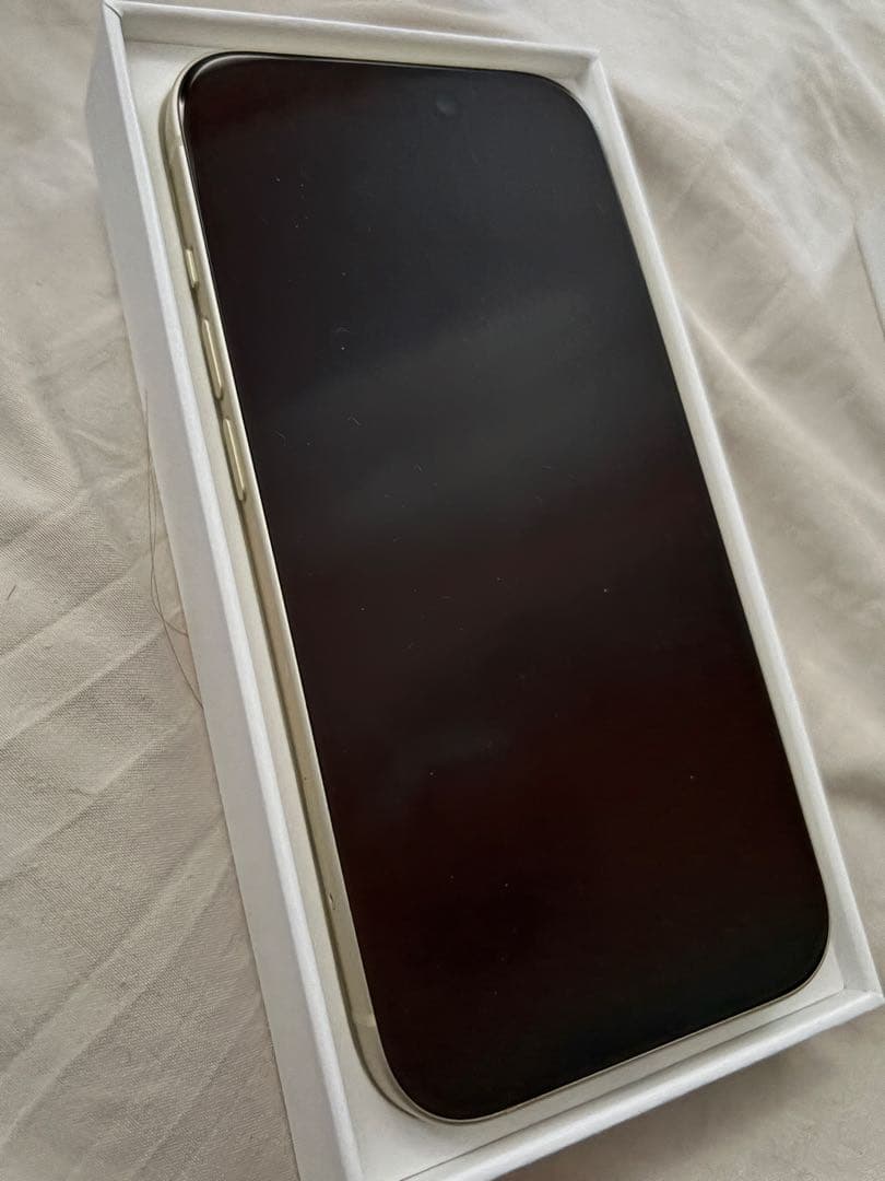 iPhoneアクセサリー iPhone15 256G