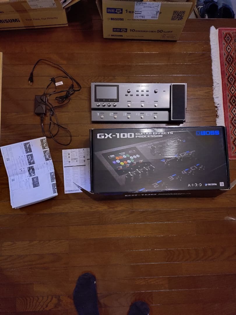 BOSS GX-100 ギターエフェクター箱、説明書、電源ケーブル付き