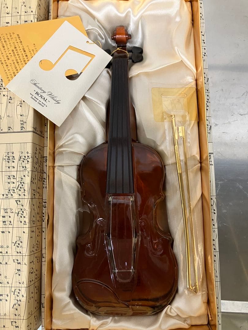 サントリー特級ウイスキー　バイオリン形ボトル