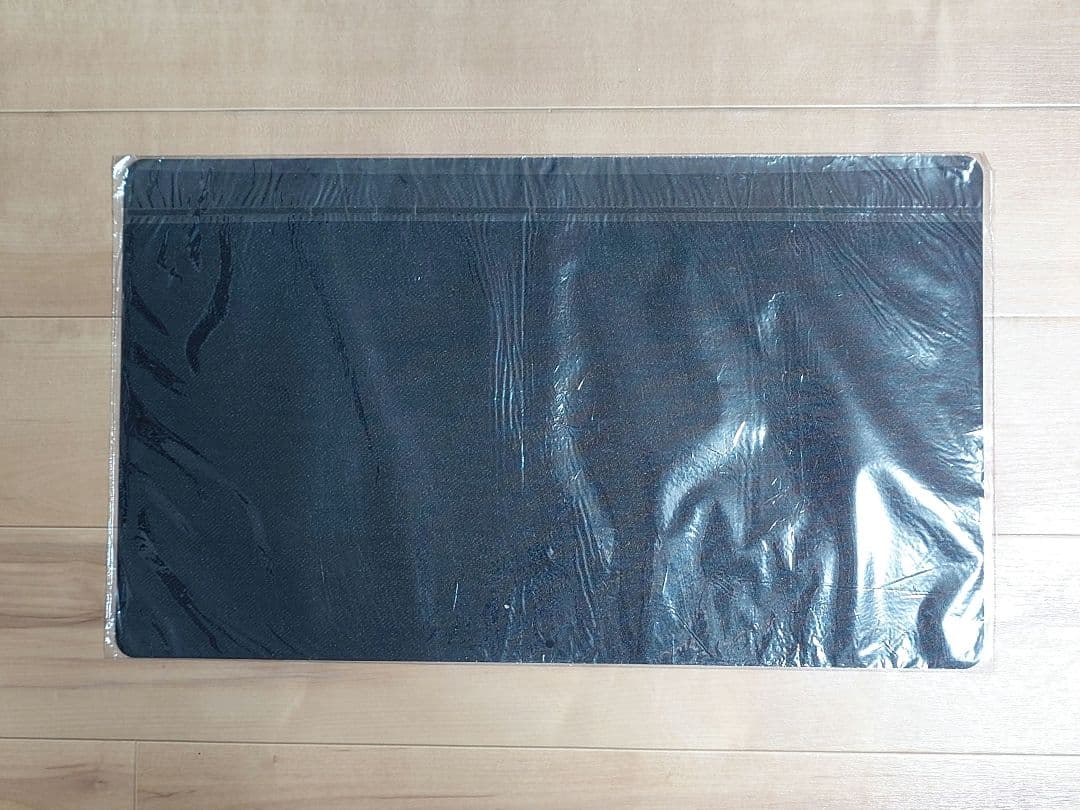 【希少・未開封】遊戯王 公式 YOT 真紅眼の不屍竜 プレイマット アジア限定