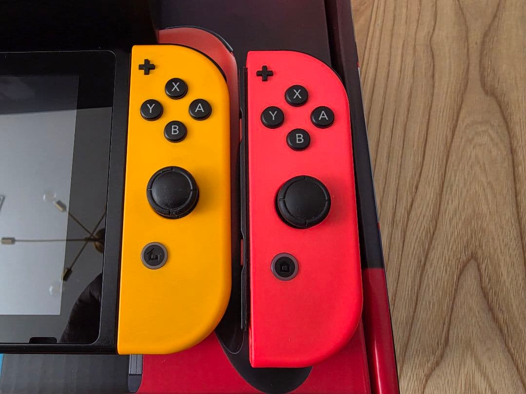 Nintendo Switch 本体セット　+　コントローラー2個