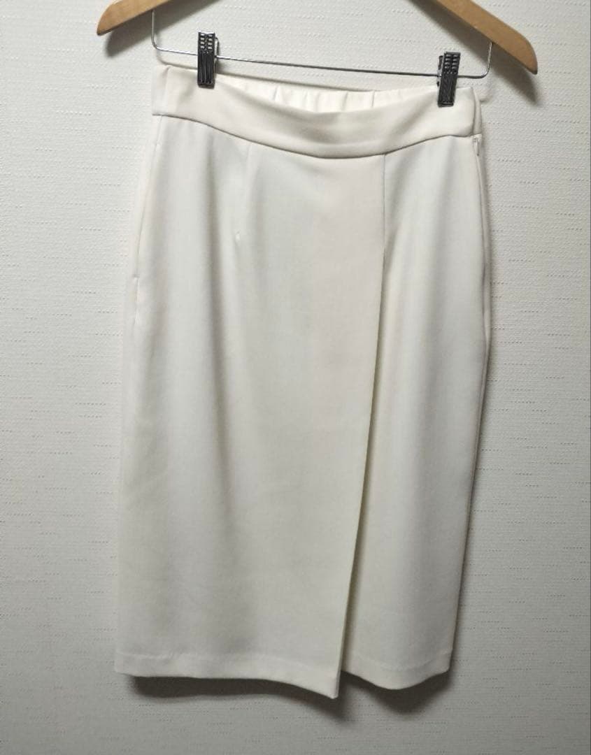新品ソージュ　タイトスカートS ホワイトSOEJU