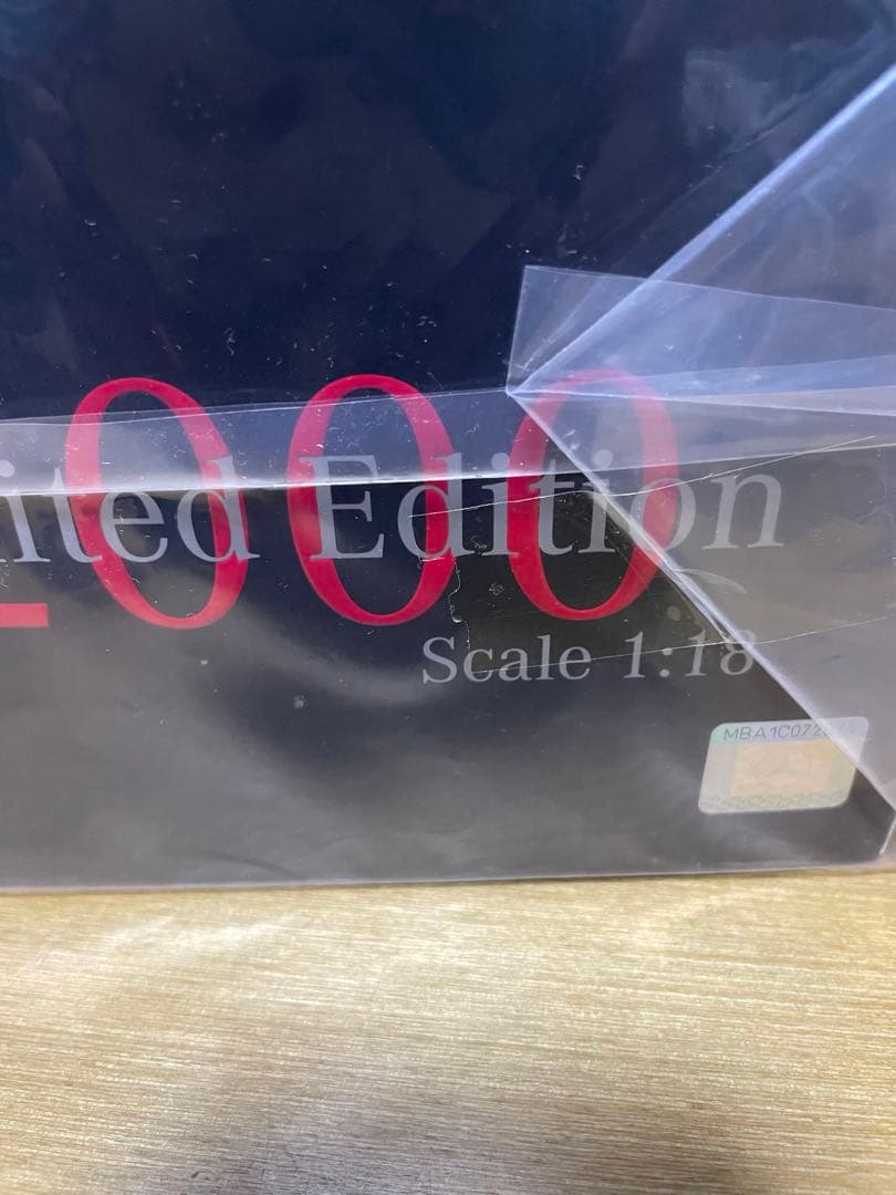 ミニカー Mercedes-Benz 300 SEL 6.8 AMG 1971 1/18