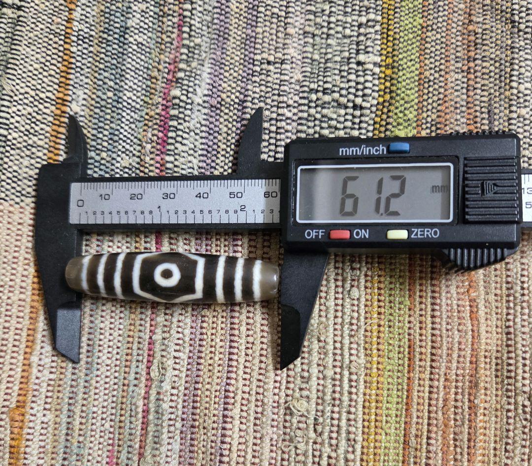 048　天珠　正統派　三眼天珠　dzibeads！