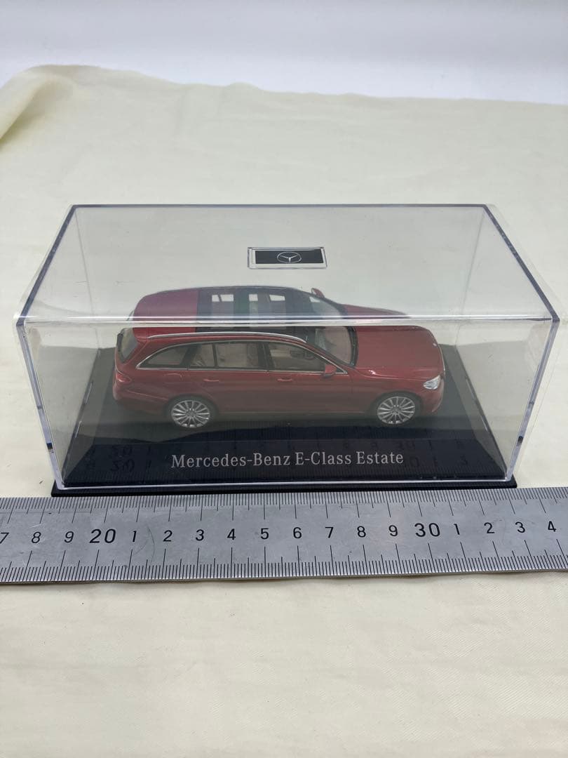 ベンツ　Mercedes-Benz E-Klasse T-Modell ミニカー