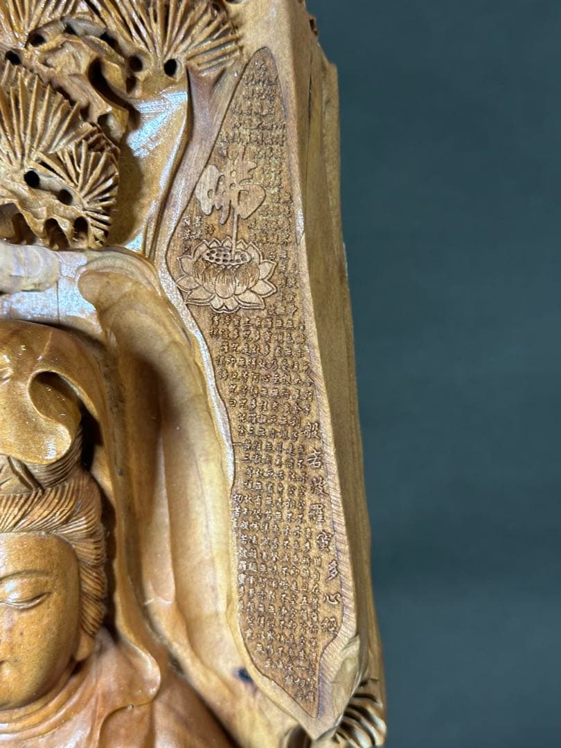 白檀　観音　木彫り　仏教美術　仏像 骨董 仏教　密教　置物アンティーク