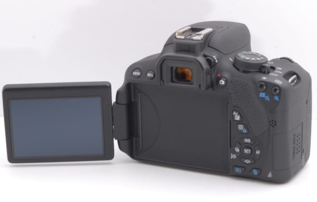 ⭐️お値下げしましたCanon EOS Kiss X7i ダブルレンズ⭐️おまけ多数