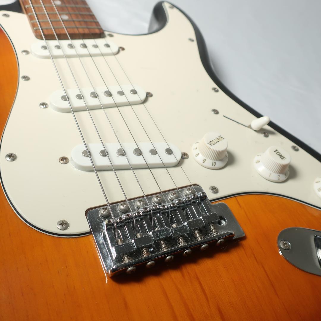 Legend ストラトキャスタータイプ エレキギター 3トーンブラウン