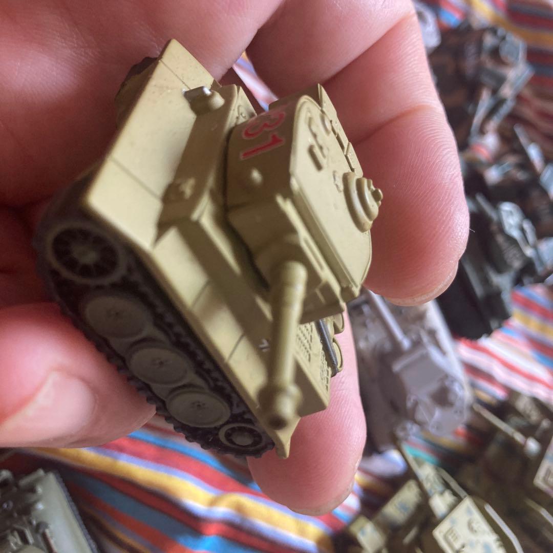 ちびっこコンバット　Ｑ　　戦車　14台　中古　　TIGER T34 コンバット