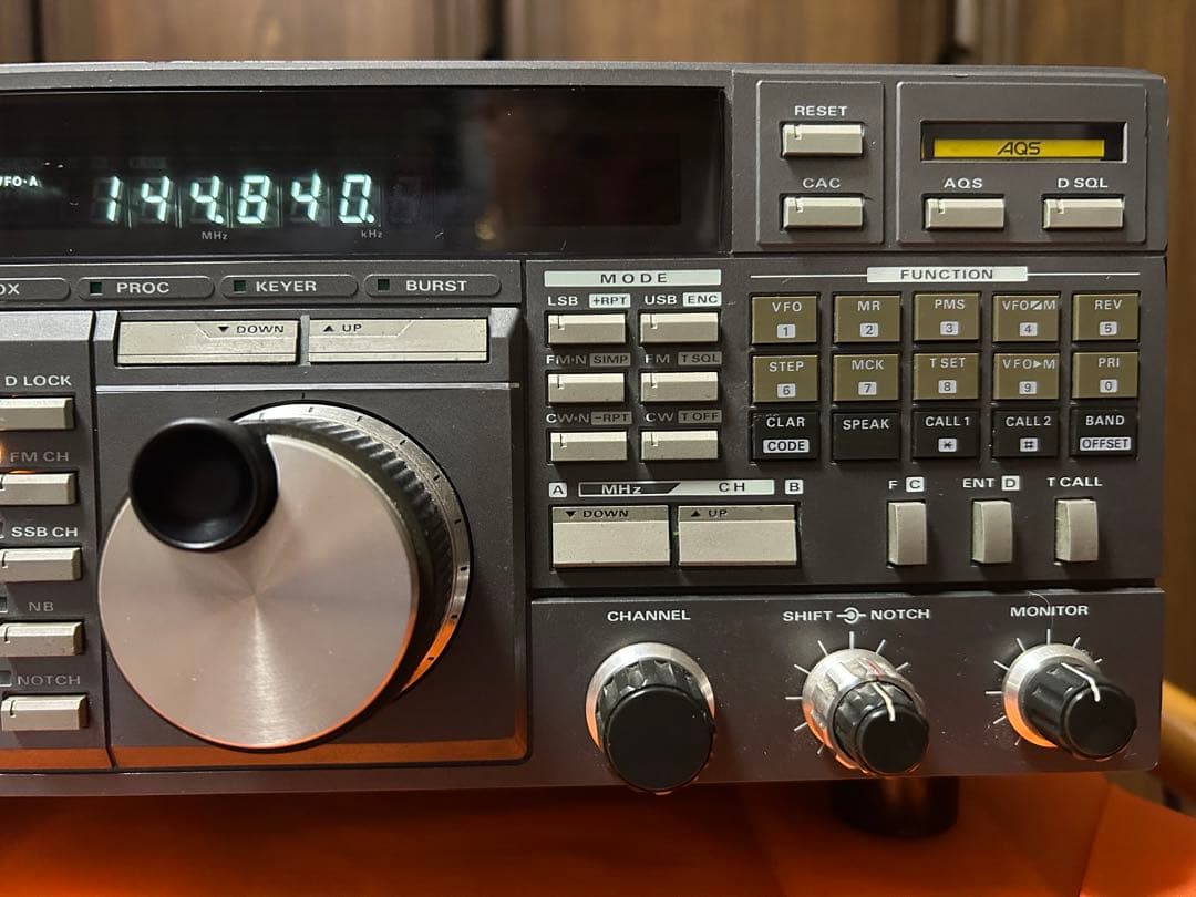 YAESU V.UHF トランシーバー FT-736 M 25W