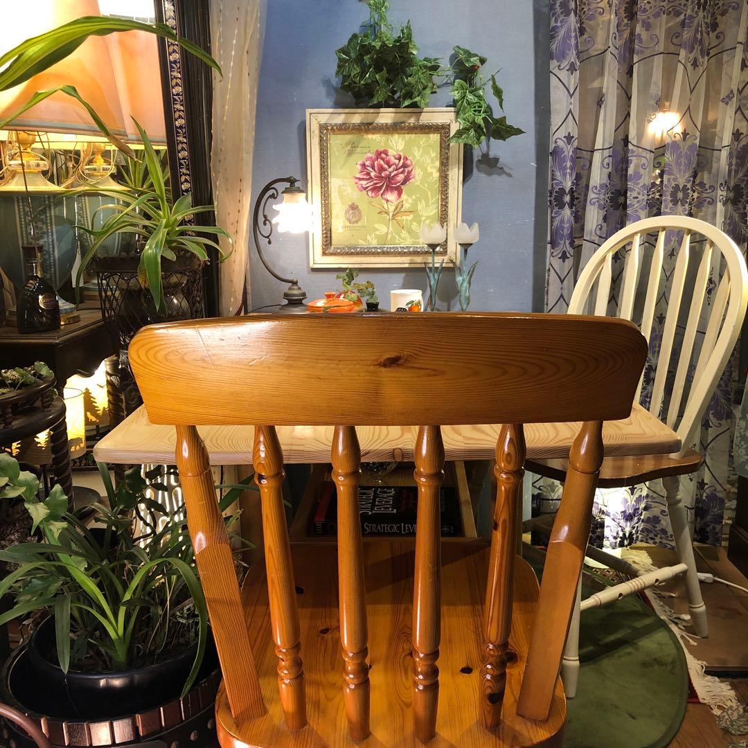 オイルフィニッシュ　リビングでもダイニングでも使えるテーブル