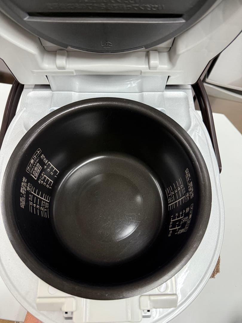 日立IHジャー炊飯器RZ-VW3000M