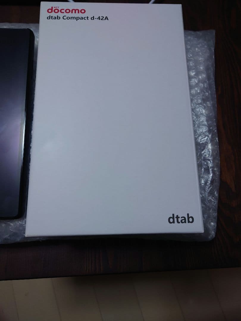 docomo dtab Compact d-42A 本体